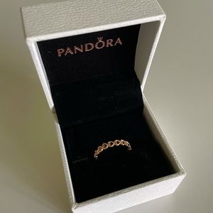 Rose Gold Band of Hearts Ring 🤍